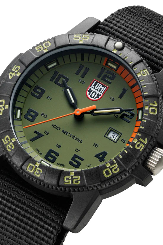 LUMINOX LEATHERBACK SEA TURTLE GIANT 0337