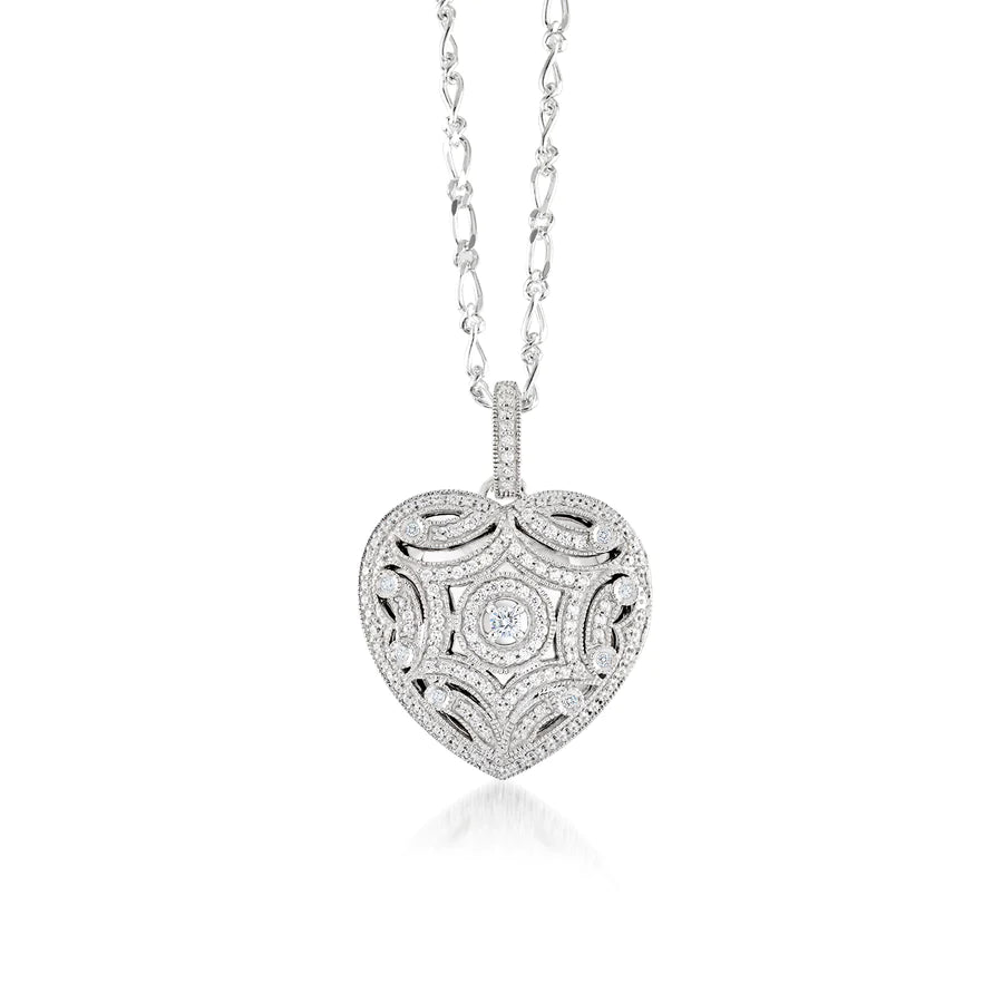 Médaillon complexe en forme de coeur