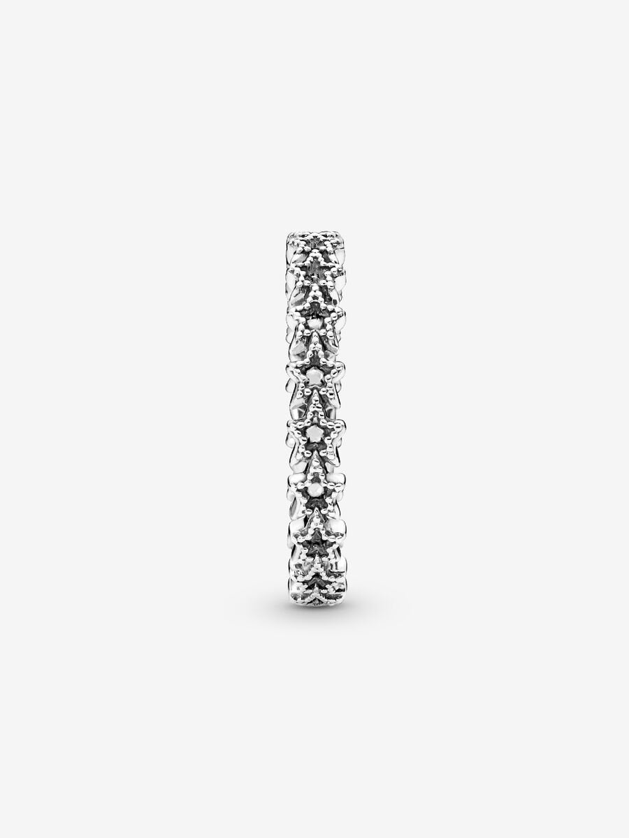 Bague anneau d’étoiles asymétriques
