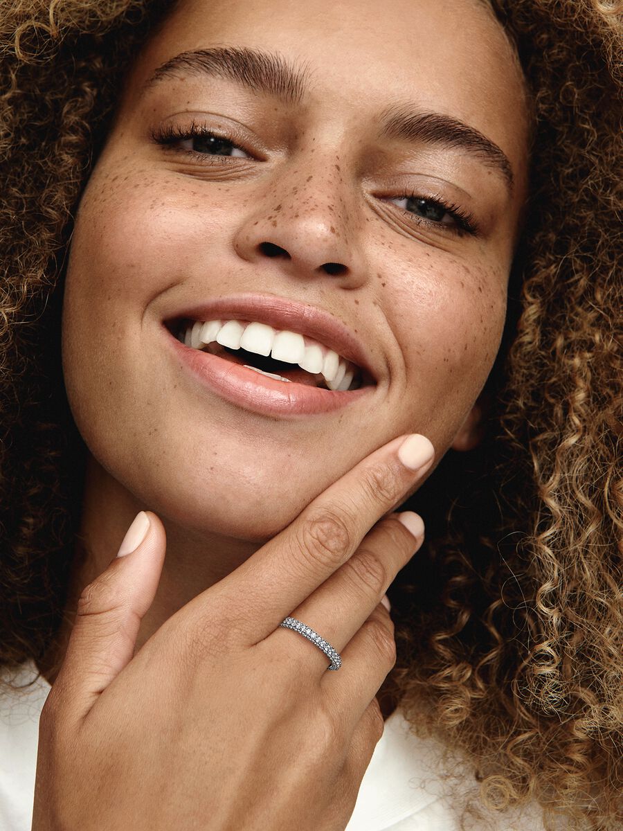 Bague en pavé à un rang Pandora Timeless