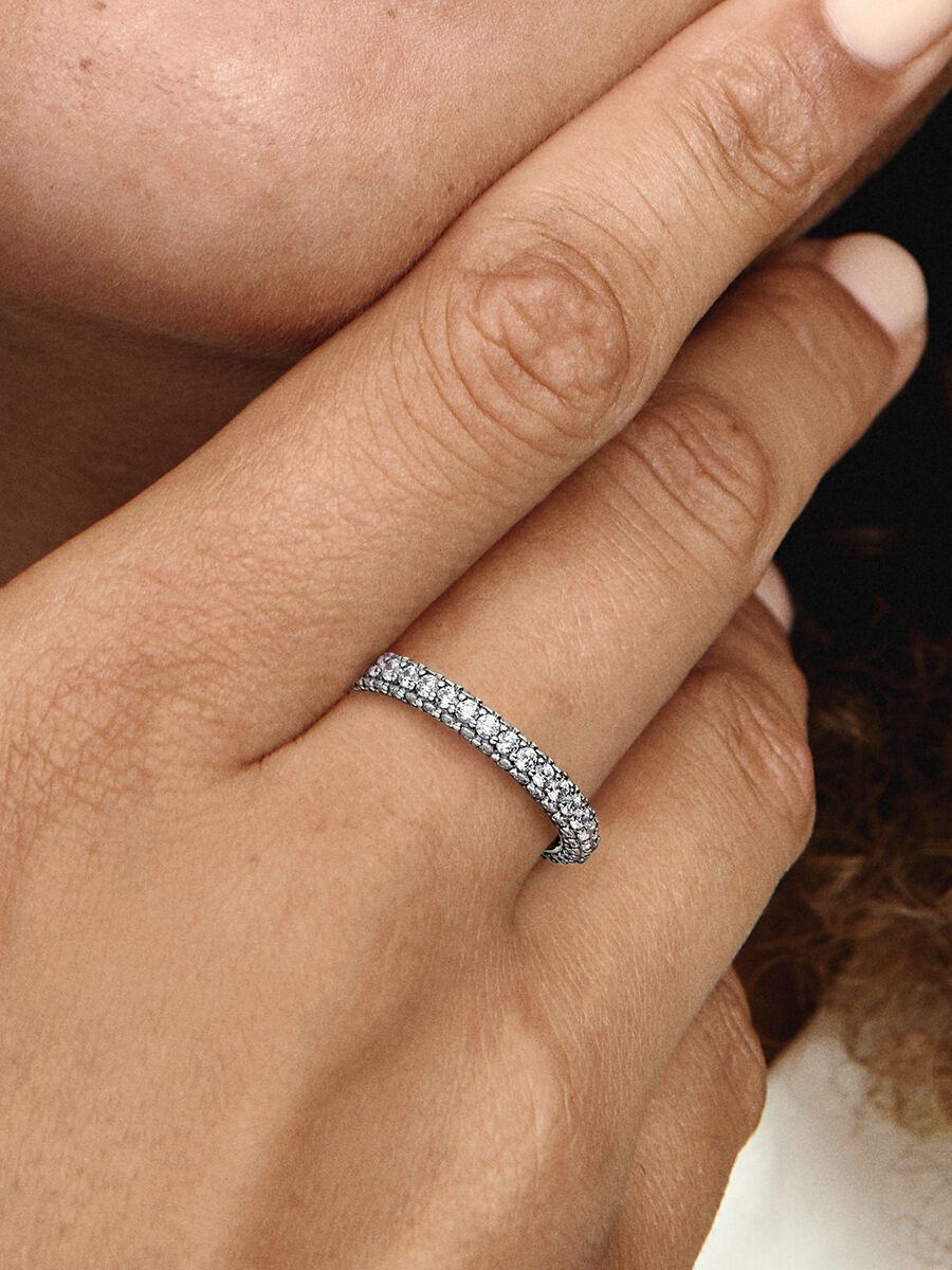 Bague en pavé à un rang Pandora Timeless