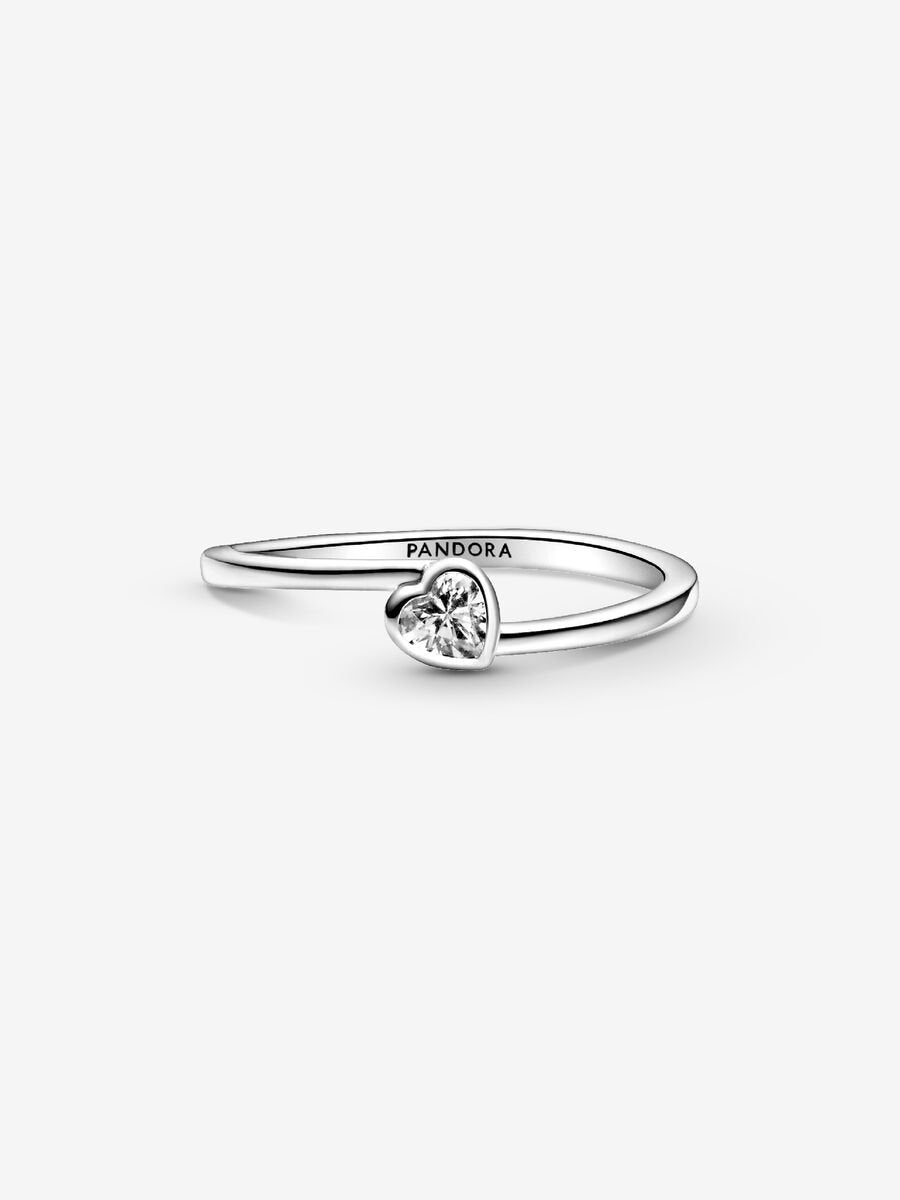 Bague à solitaire Cœur transparent incliné