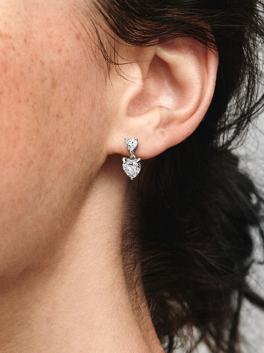 Clous d’oreilles scintillants à double cœur