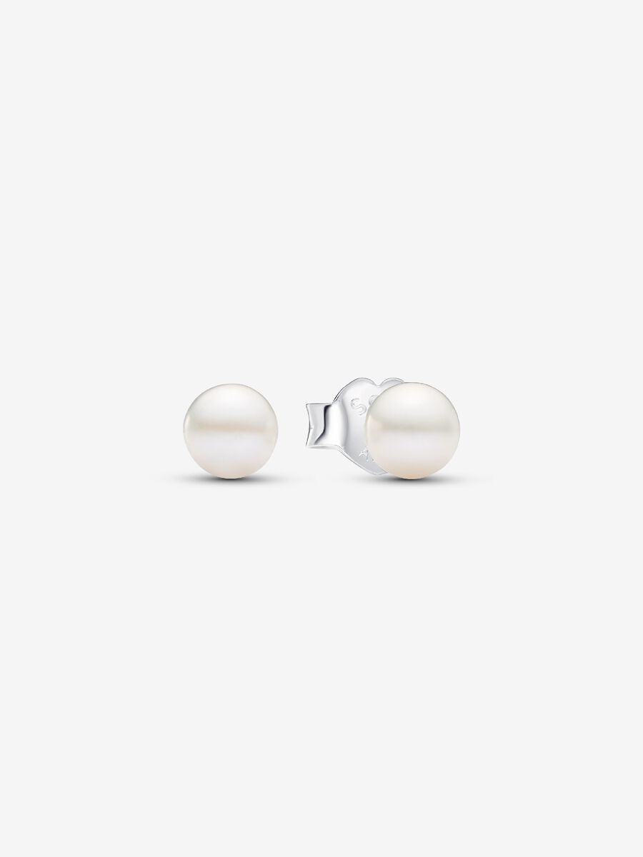 Clous d’oreille à perle de culture d’eau douce traitée de 4,5 mm