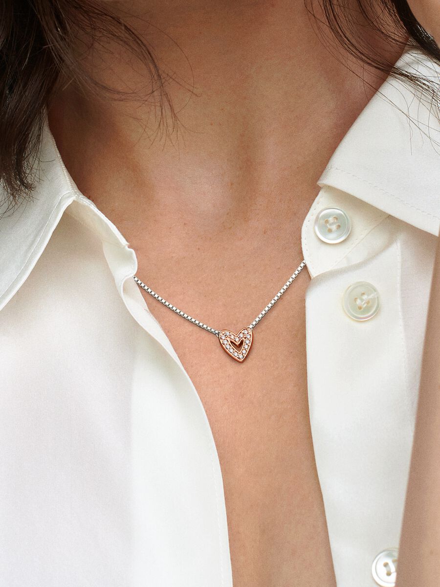 Collier Cœur scintillant dessiné à la main