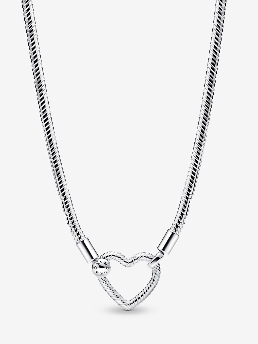 Collier à chaîne serpentine fermoir en forme de cœur