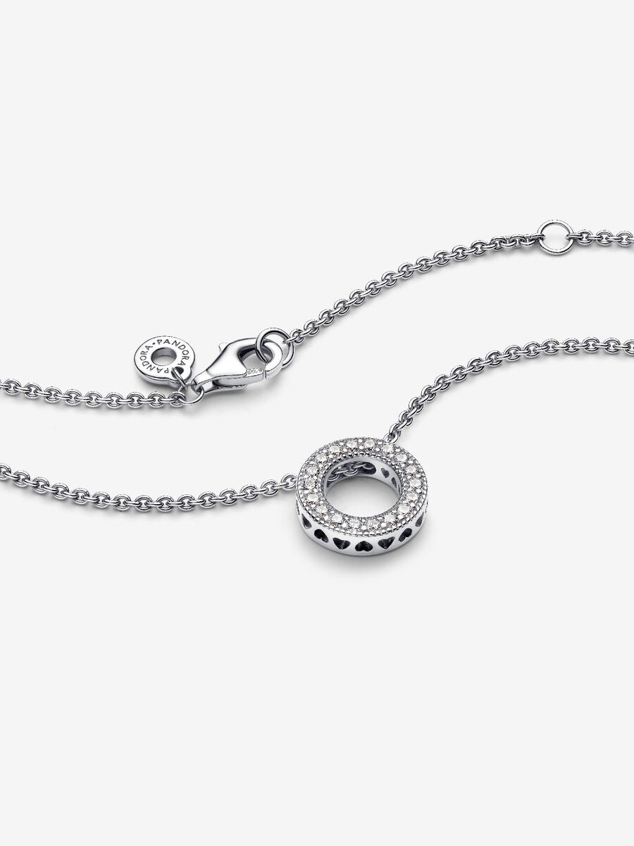 Collier Cercle en pavé avec logo Pandora