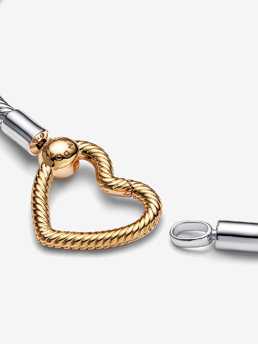 Bracelet à chaîne serpentine et fermoir en forme de cœur Pandora Moments