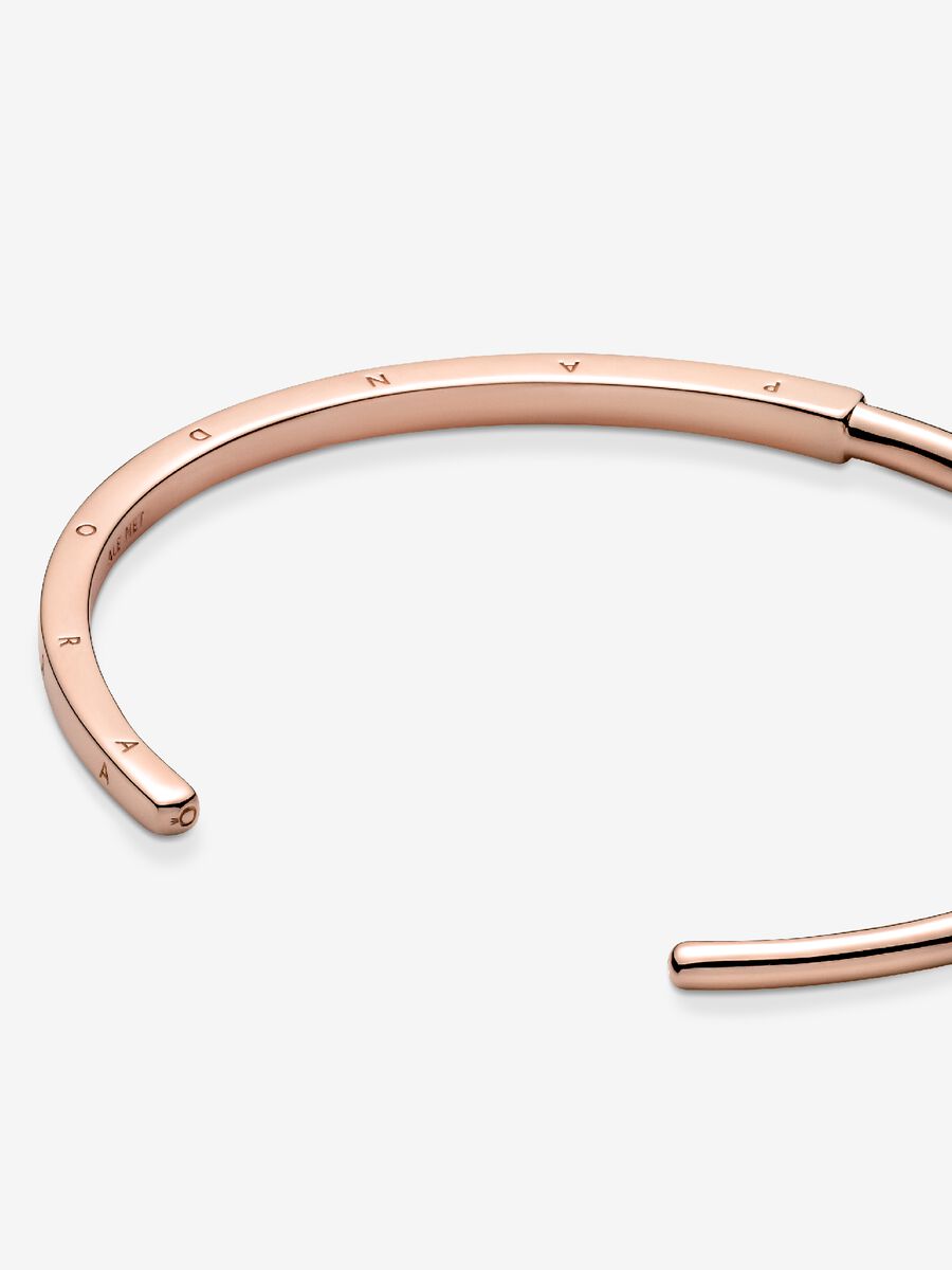 Bracelet rigide ouvert Pandora Signature ID
