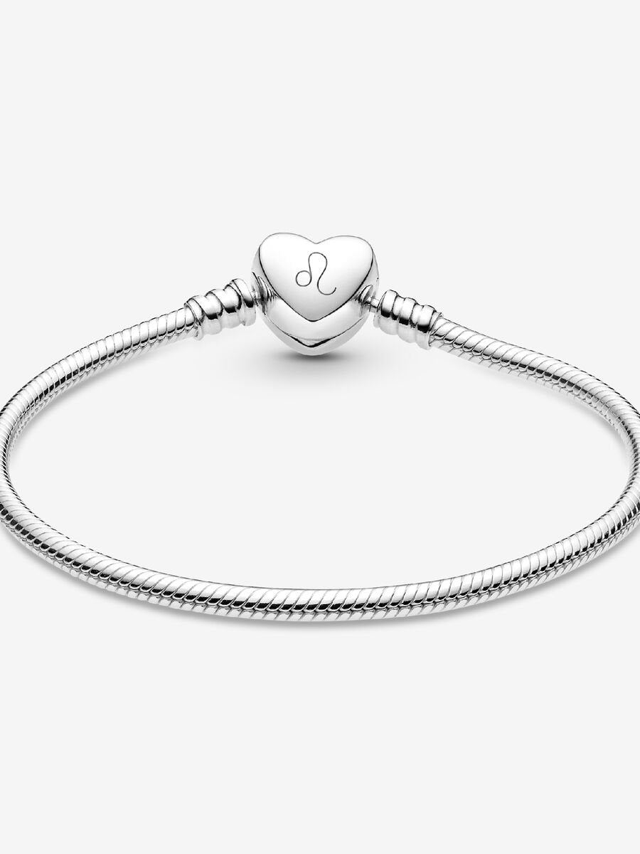Bracelet à chaîne serpentine et fermoir en forme de cœur à graver Pandora Moments