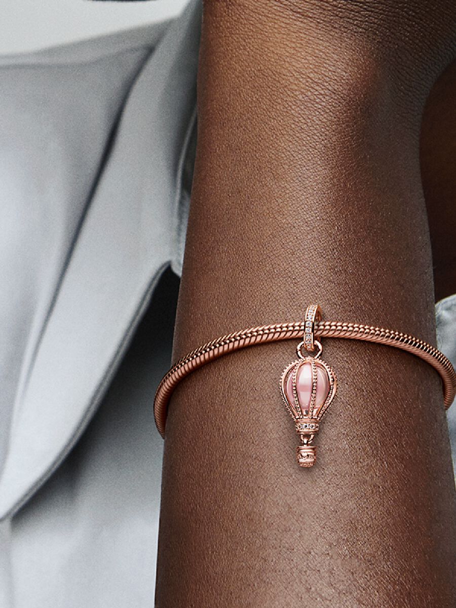Charm-pendentif montgolfière rose scintillant
