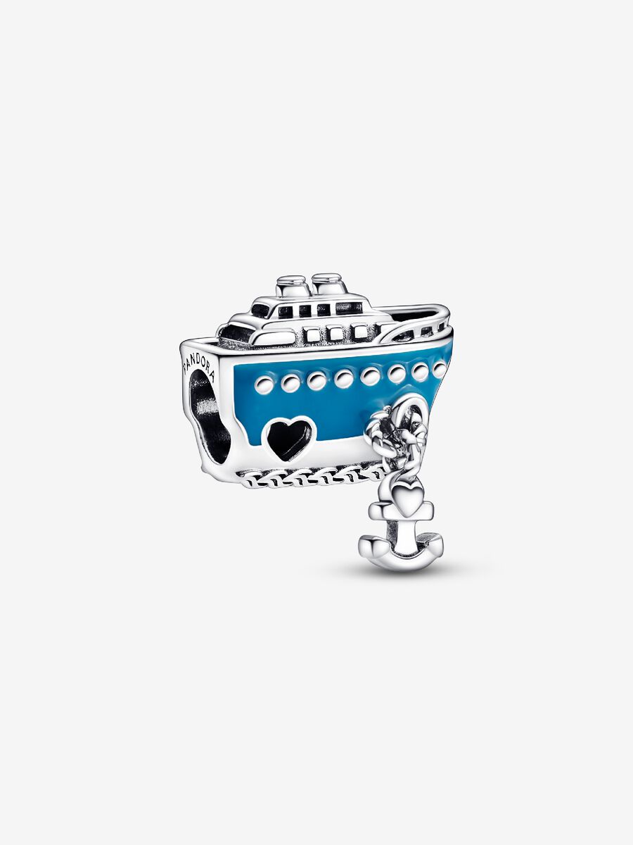 Charm Navire de croisière ancré