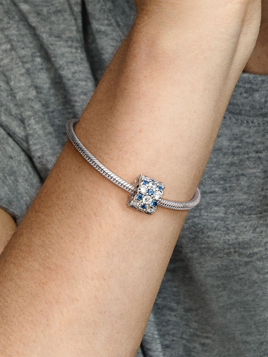 Charm scintillant transparent et bleu