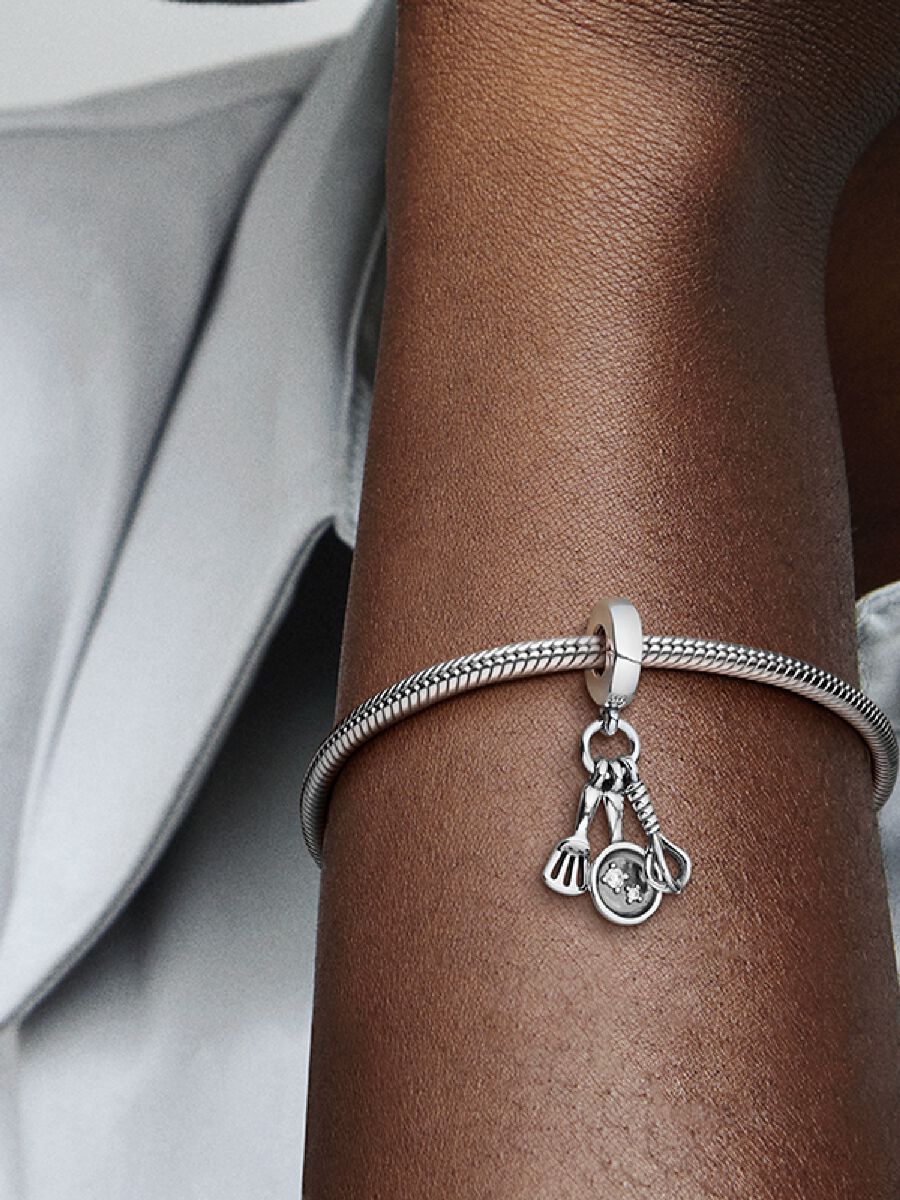 Charm-pendentif Spatule, poêle et fouet