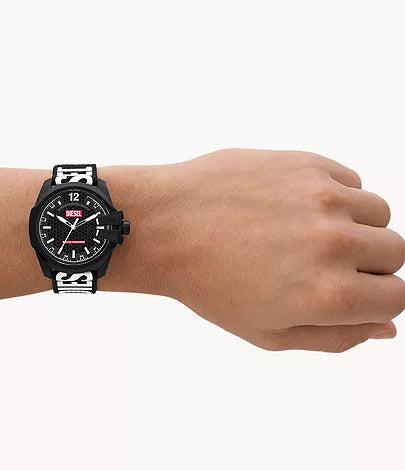 DIESEL Montre Baby Chief à énergie solaire en rPET noir