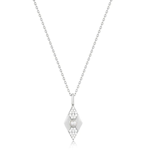 Collier à pendentif géométrique en perles d'argent