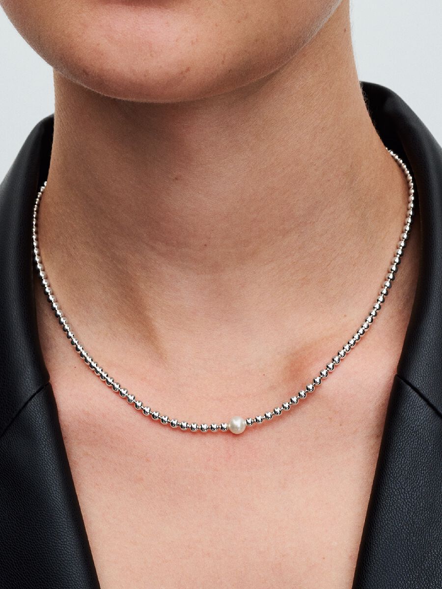 Collier avec billes et perle de culture d’eau douce traitée