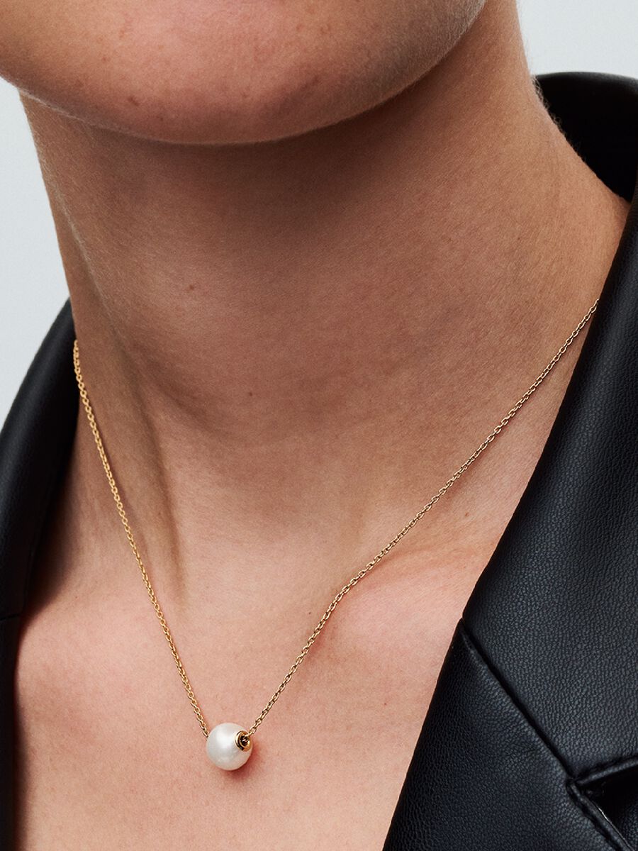 Collier avec perle de culture d’eau douce traitée