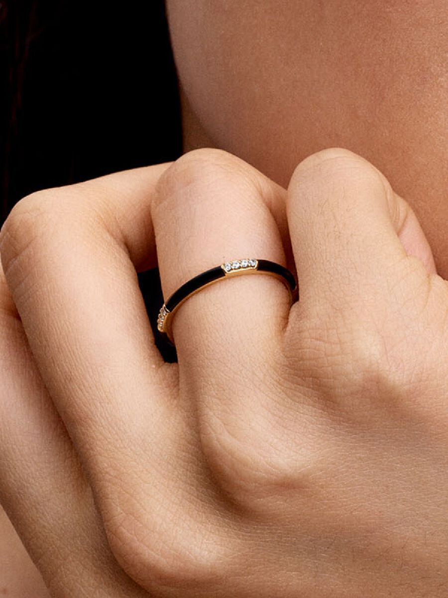 Bague Émail noir et pierres