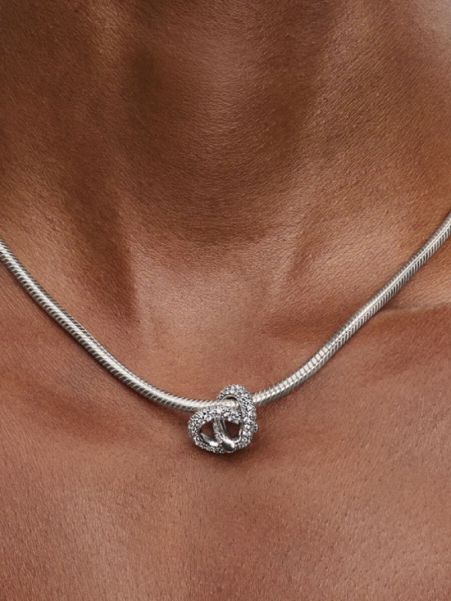 Charm Cœur nœud infini pavé