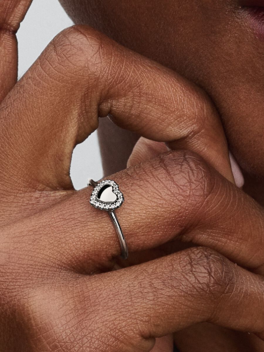 Bague Halo en forme de cœur à graver