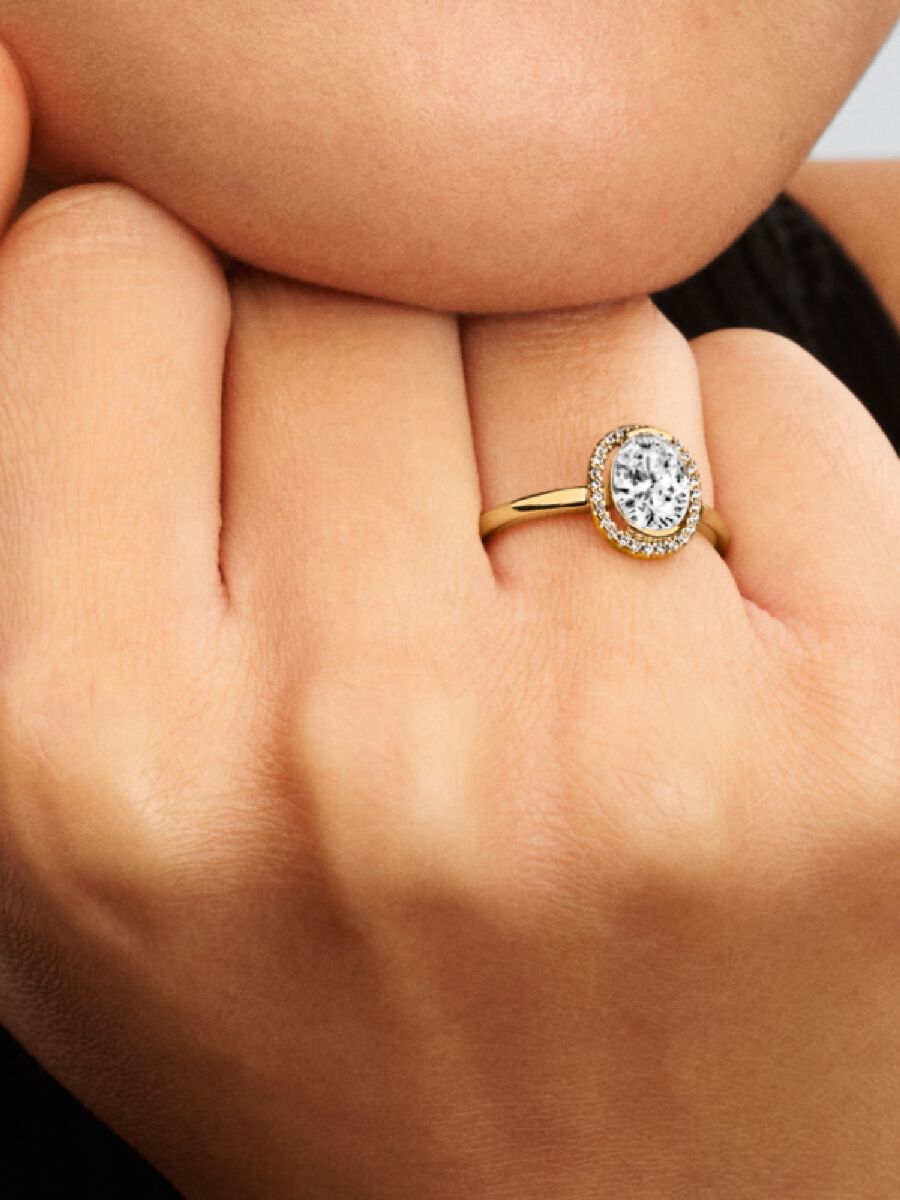 Bague Halo ovale scintillante