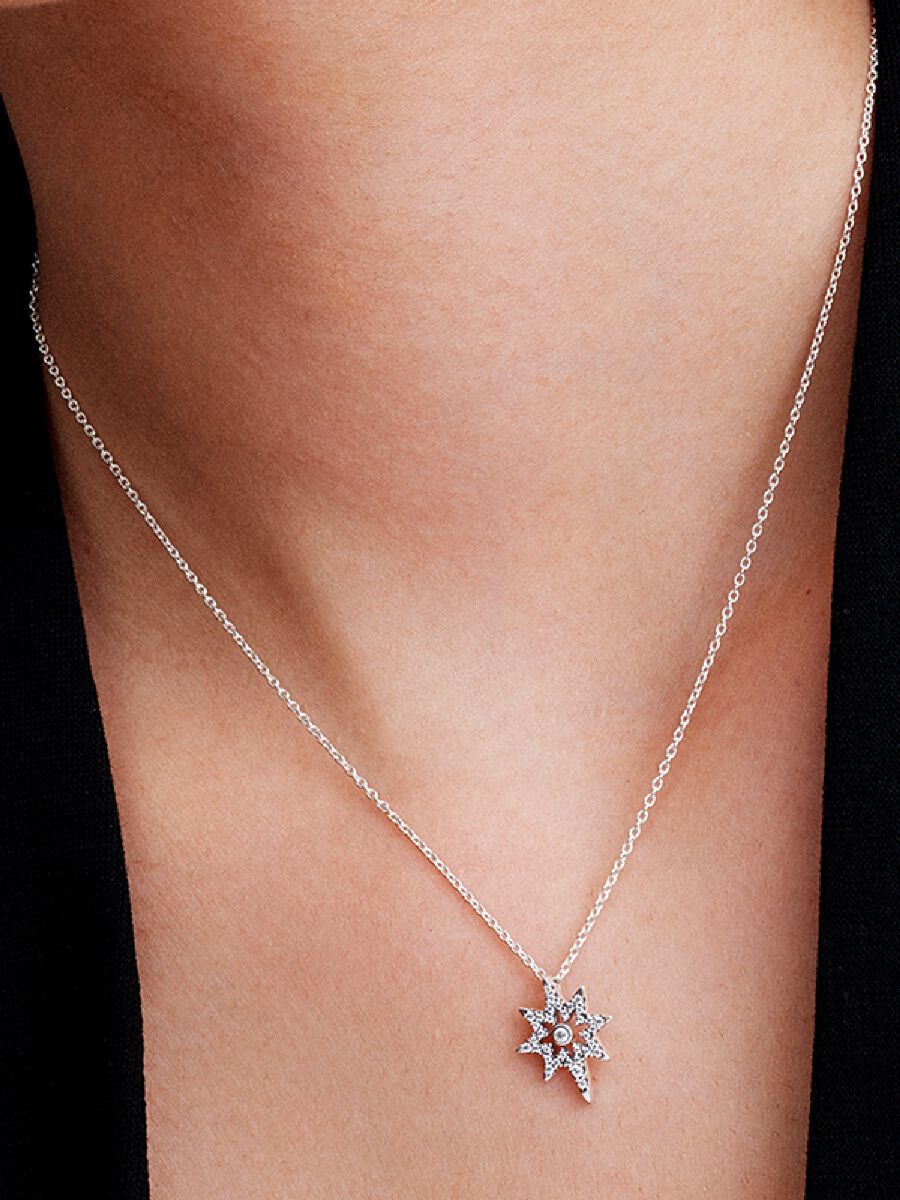Collier à pendentif Étoile du Nord