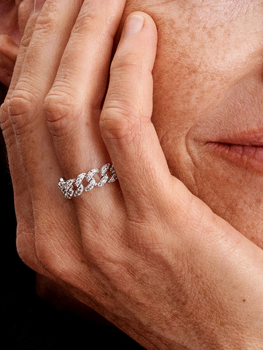 Bague à chaîne cubaine pavée