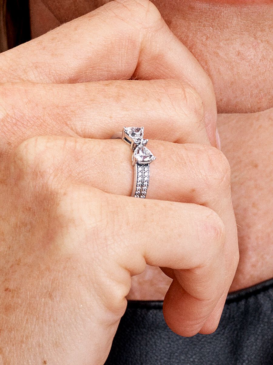 Bague Boucle scintillante à double rangée