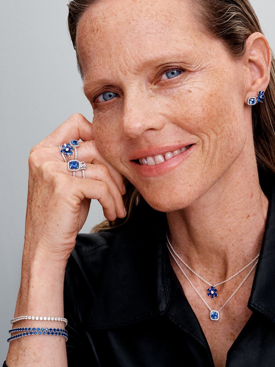 Collier à pendentif scintillant Halo carré bleu