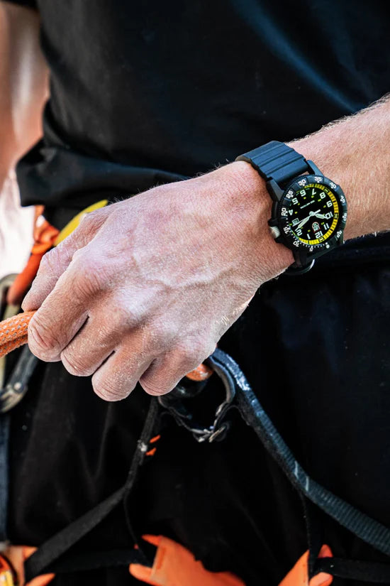 LUMINOX LEATHERBACK SEA TURTLE GIANT 0325