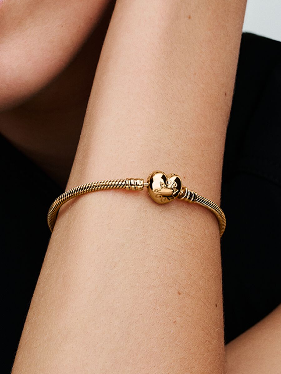 Bracelet à fermoir en cœur et à chaîne serpentine Pandora Moments