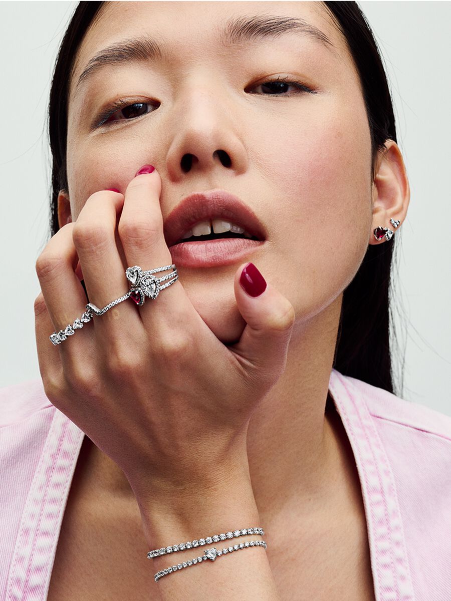 Bague à cœur surélevé