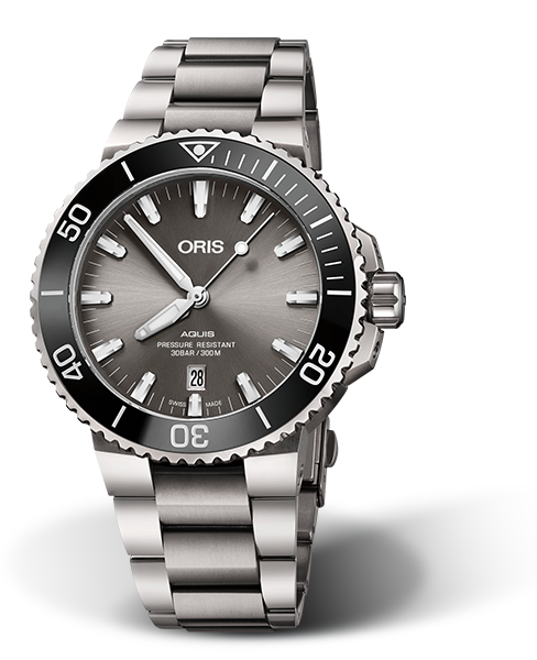 Aquis Titanium Date
