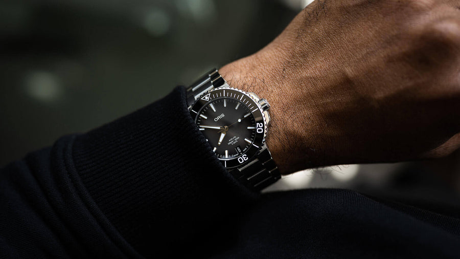 Aquis Date Calibre 400