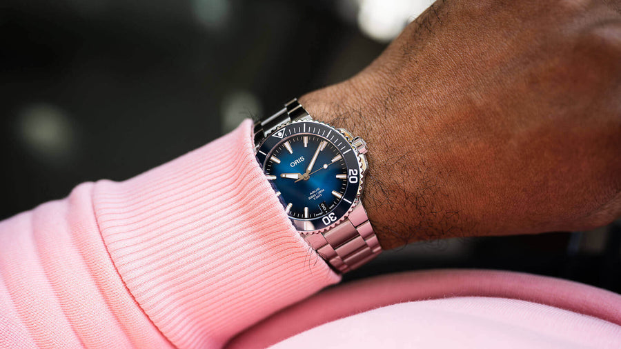 Aquis Date Calibre 400