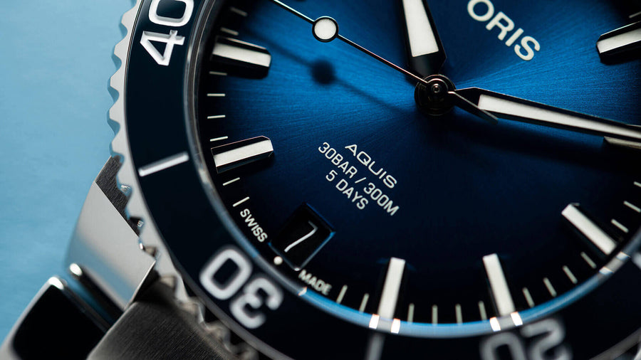 Aquis Date Calibre 400