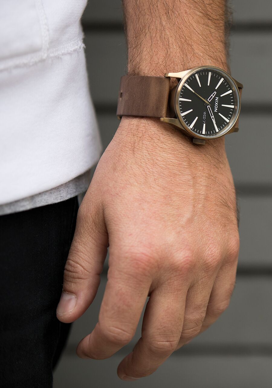 NIXON Sentry Cuir Brun/Brass 42mm