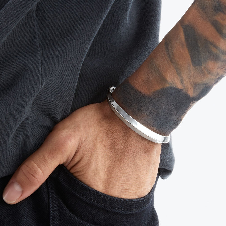 Bracelet jonc tête de mort argent