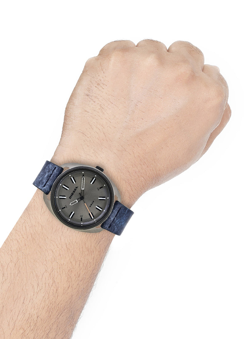 DIESEL Montre Fastbak Cuir à trois aiguilles