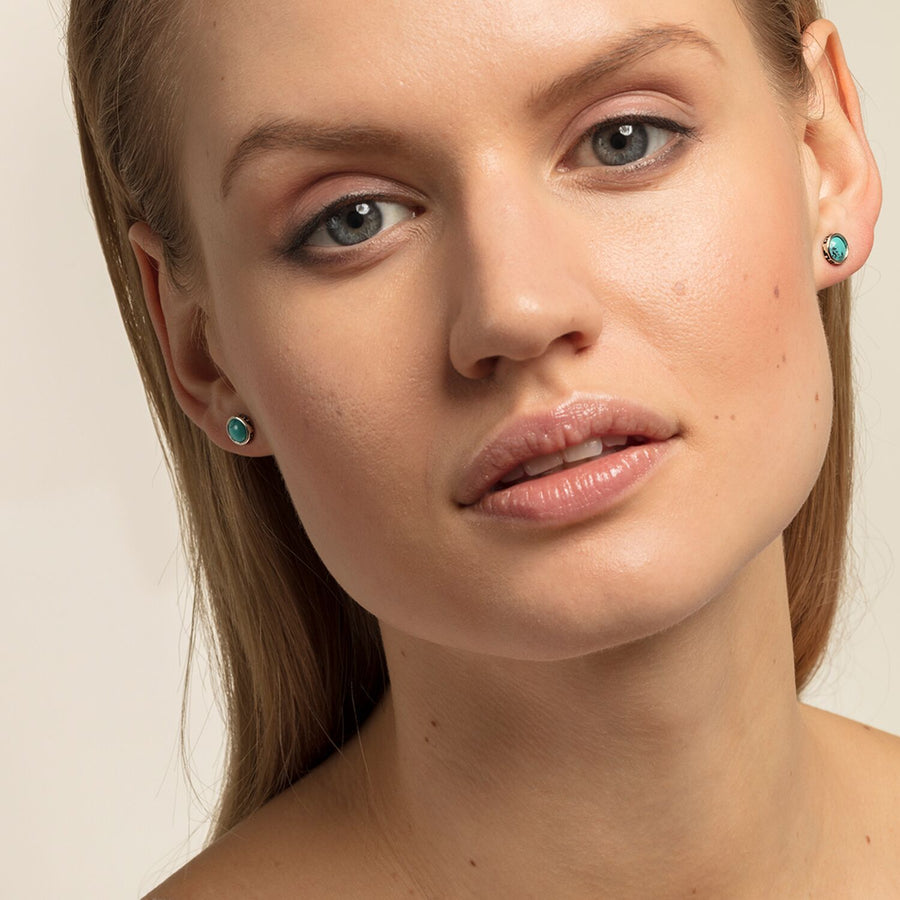 clous d'oreilles turquoise