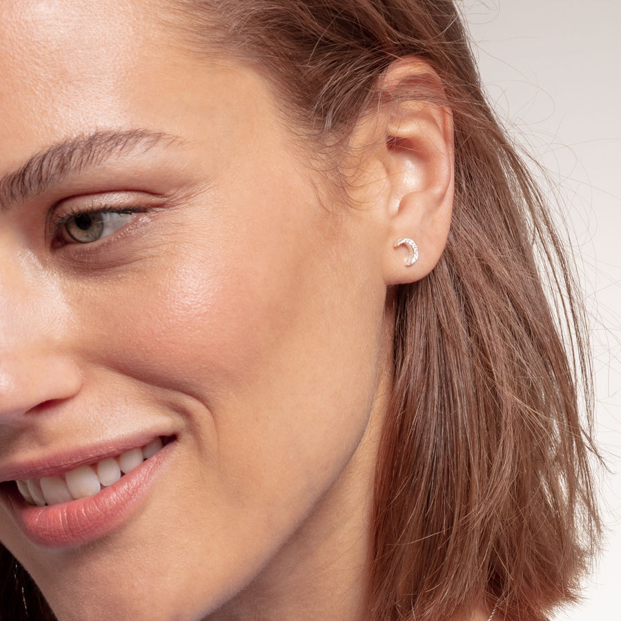 clous d'oreilles lune argent