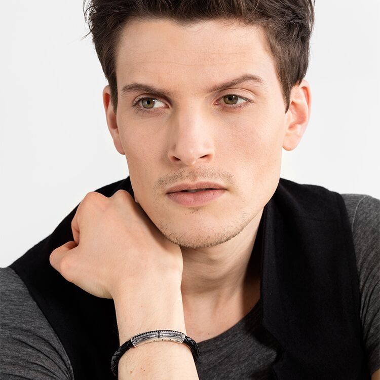 bracelet cuir croix