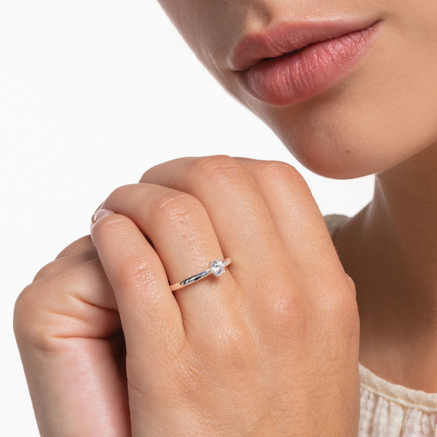 Bague pierre blanche argent