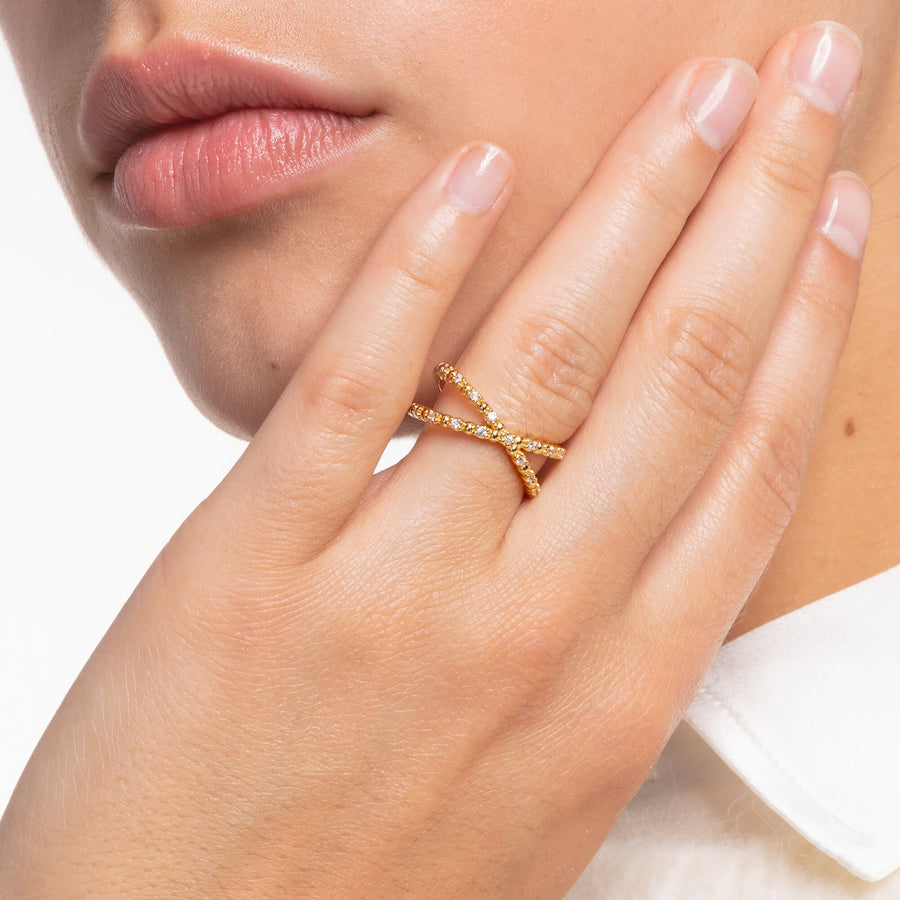 Bague perles avec pierres blanches or