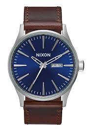 NIXON Sentry bleu et cuir brun